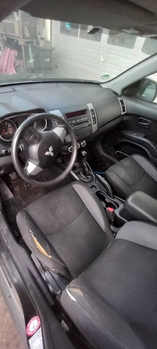 Mitsubishi Outlander 2.0 BENZINA  Dezmembrez/Dezmembram