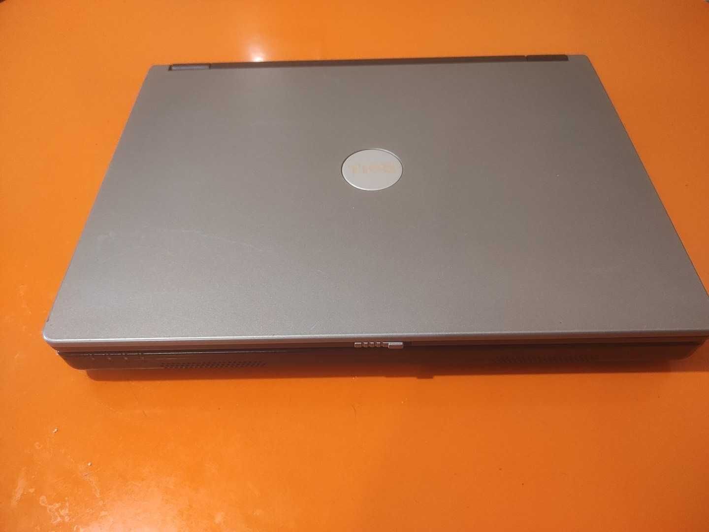 Dell Inspiron 1300 + Подарък