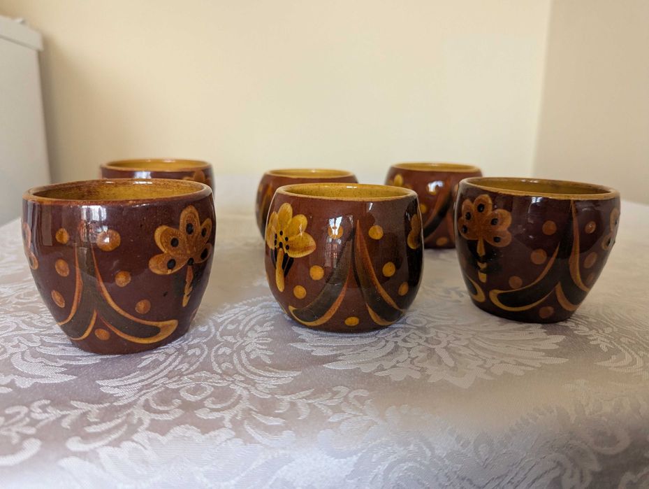 продавам керамичен и порцеланов сервиз