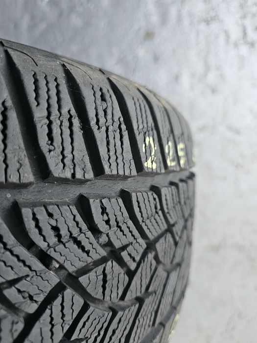 1x 225 45 17 m+s dunlop