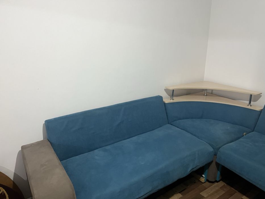 продам угловой диван