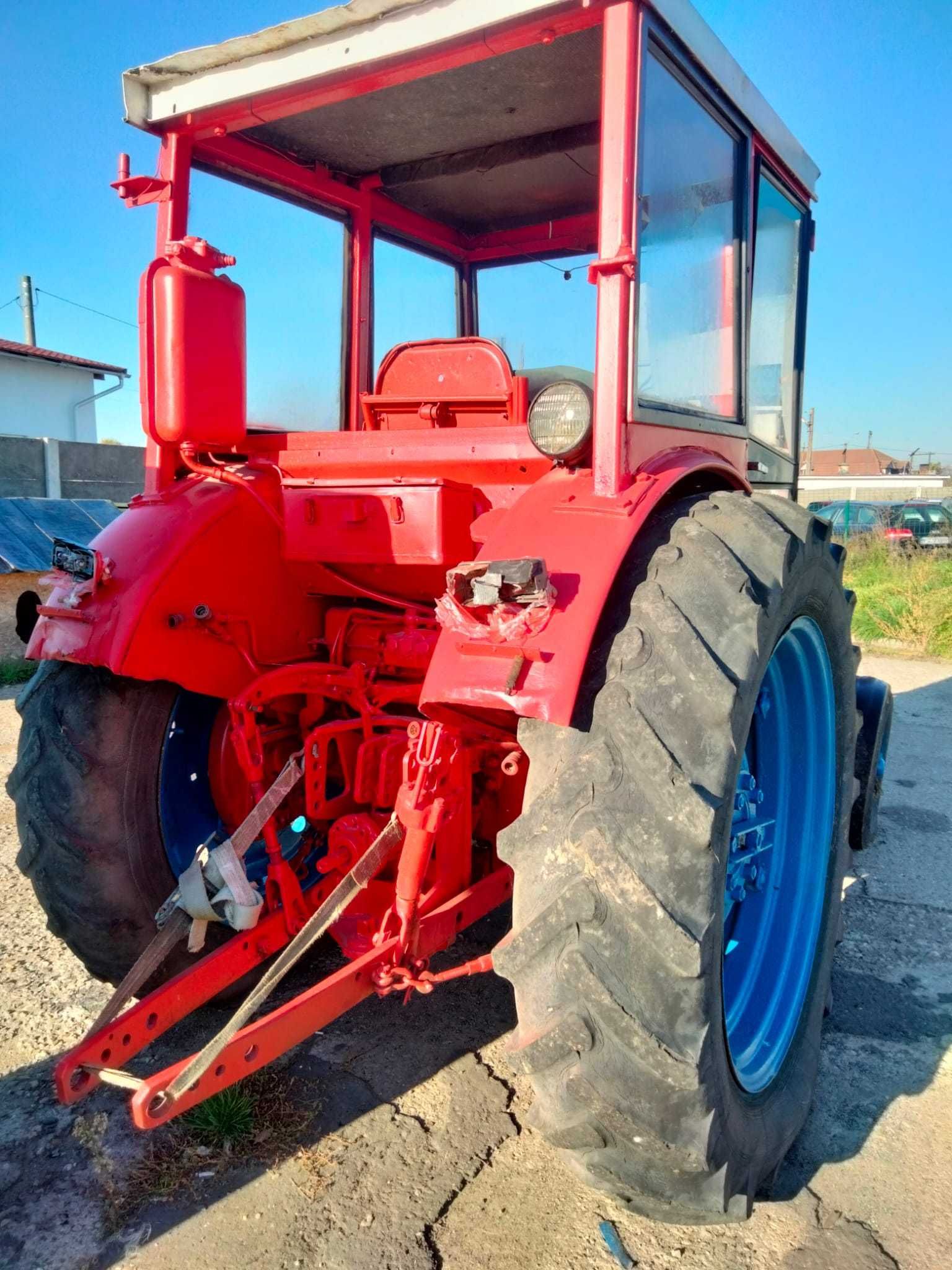 De vanzare tractor Belarus