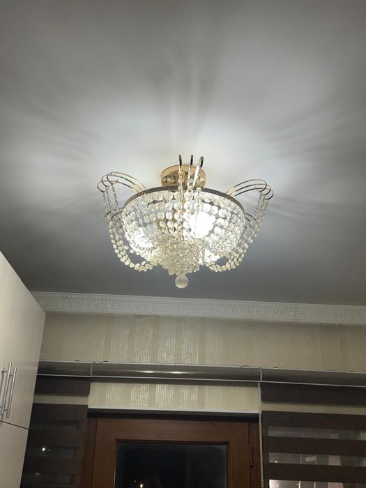 Люстры ,бра,светильники