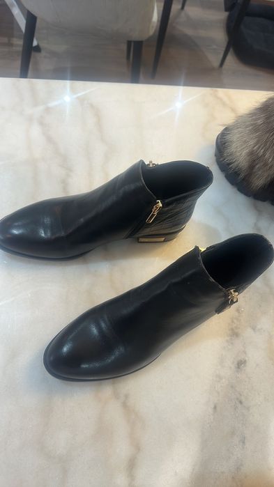 Боти с естествен косъм