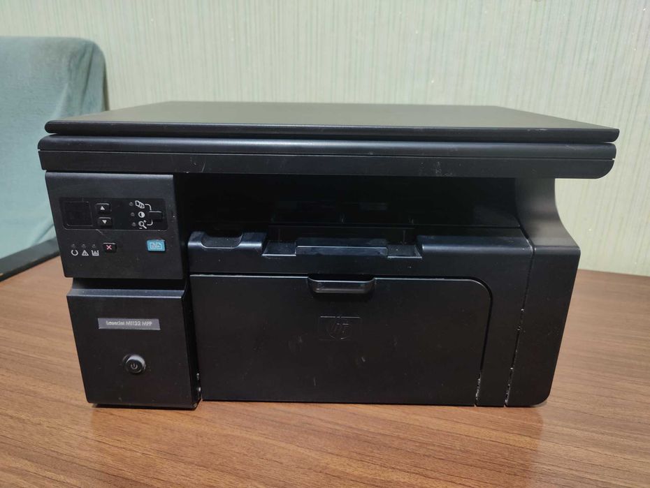 МФУ HP LaserJet M1132 MFP