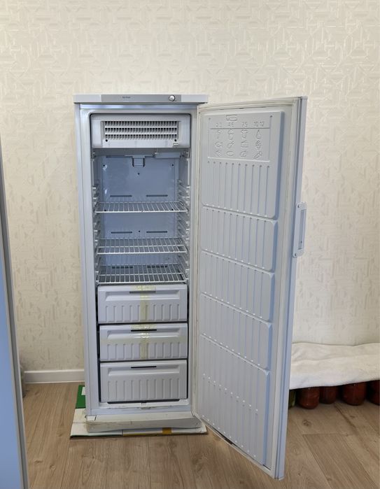 Мороизльник indesit срочно