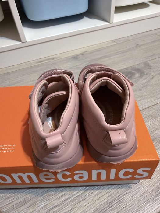 Ghete Biomecanics din piele naturala, marime 24