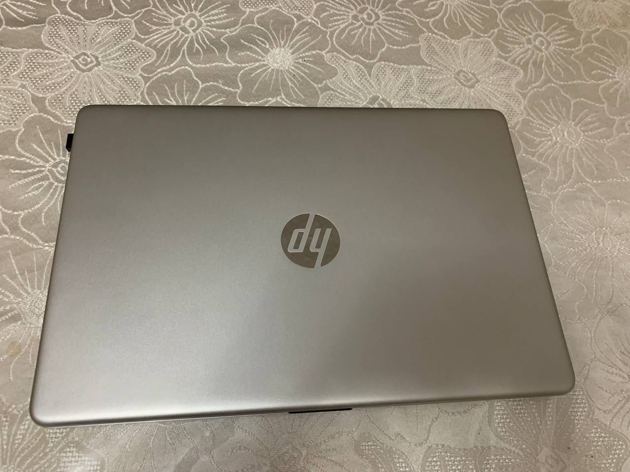 HP Laptop   11th gen intel "core"i 5 8/256 FHD IPS