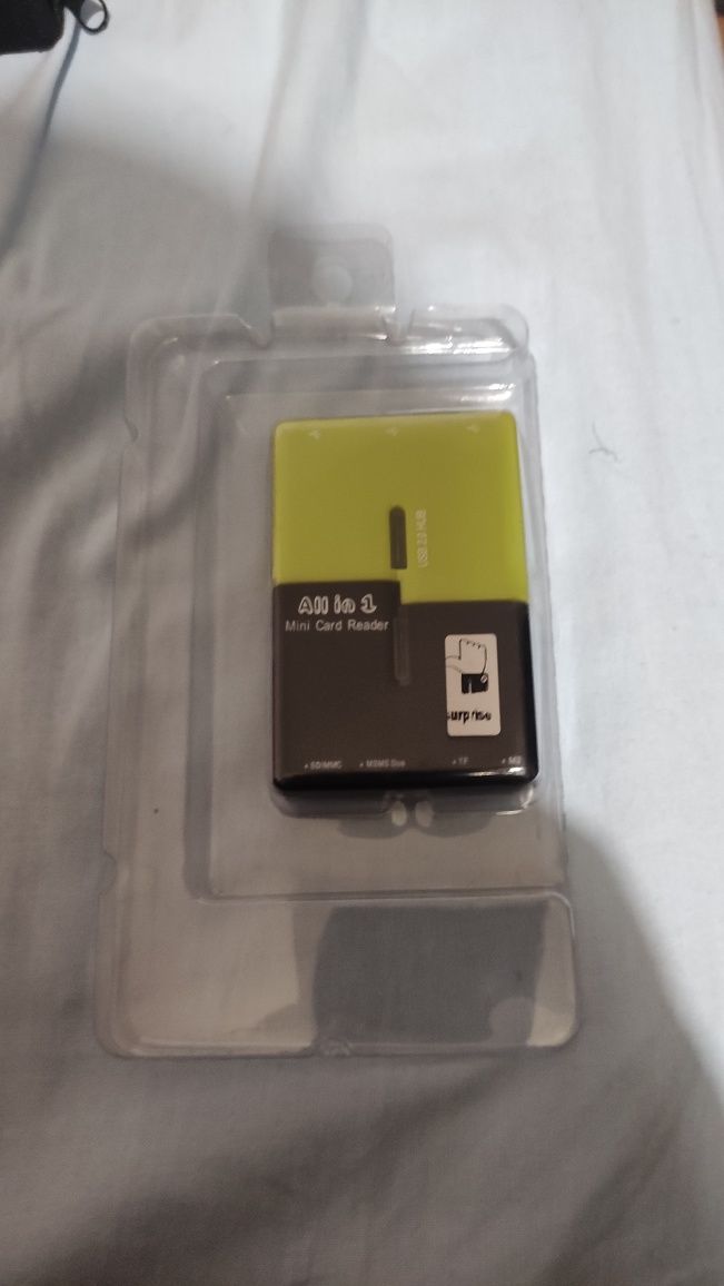 Mini card reader четец за карти