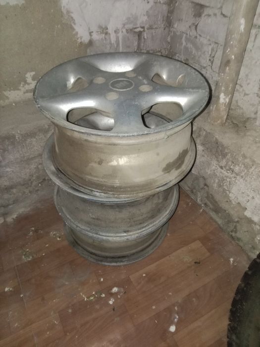 Продам комплект дисков р 14