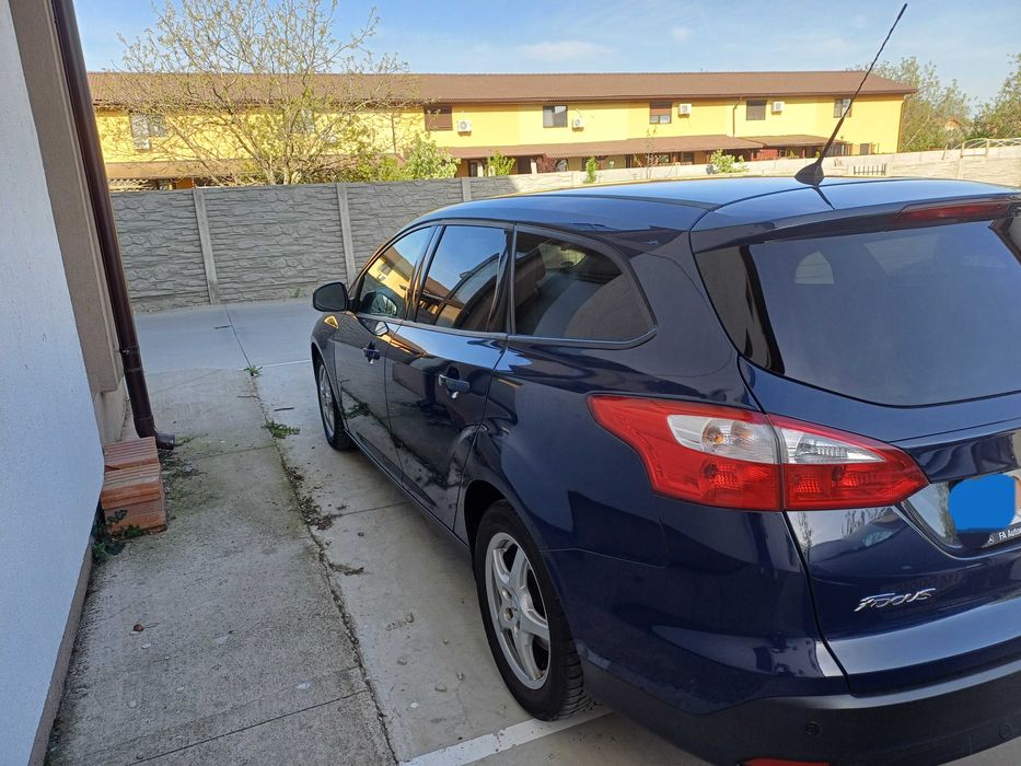 Vând Ford Focus 2012, automat