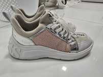 Дамски сникърси Guess