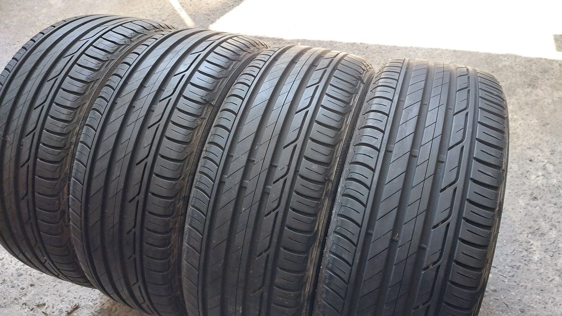 Летни гуми 215/50/18 Bridgestone Turanza T001 4 броя