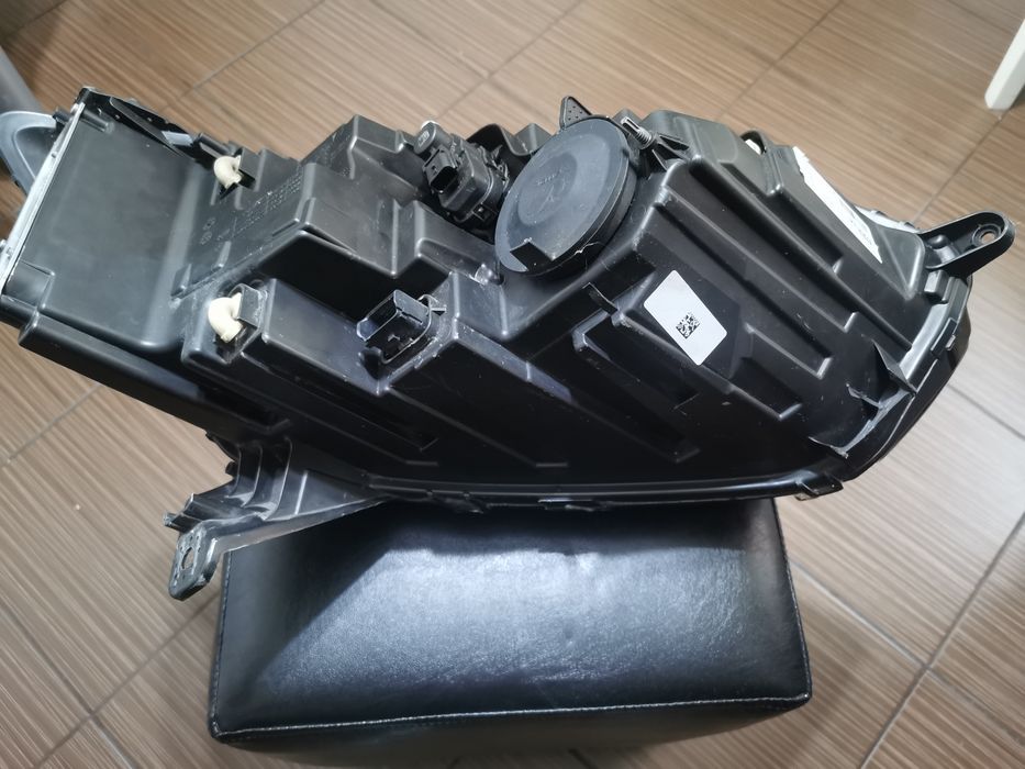 Far stânga logan /sandero an 2021/2025