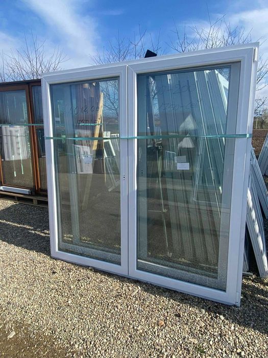 usi duble noi albe cu sticla de jos pana sus de la 1400lei