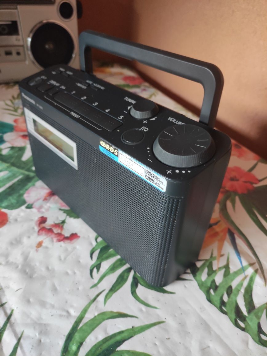 Panasonic model: RF-U300