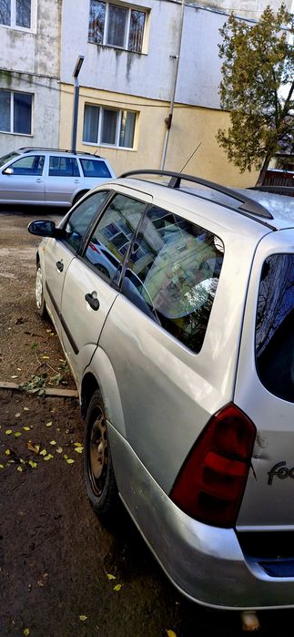 Vând Ford focus 1 ,disel 1.8Tddi