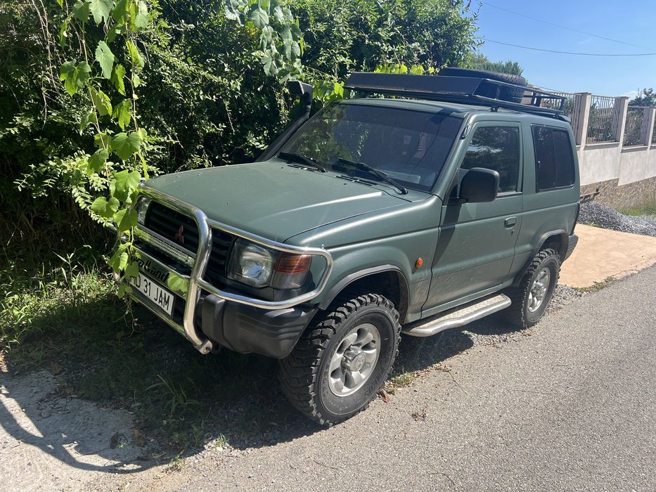 Mitsubishi Pajero MK2