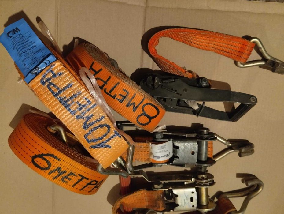 Колани за дърпане с тресчотки