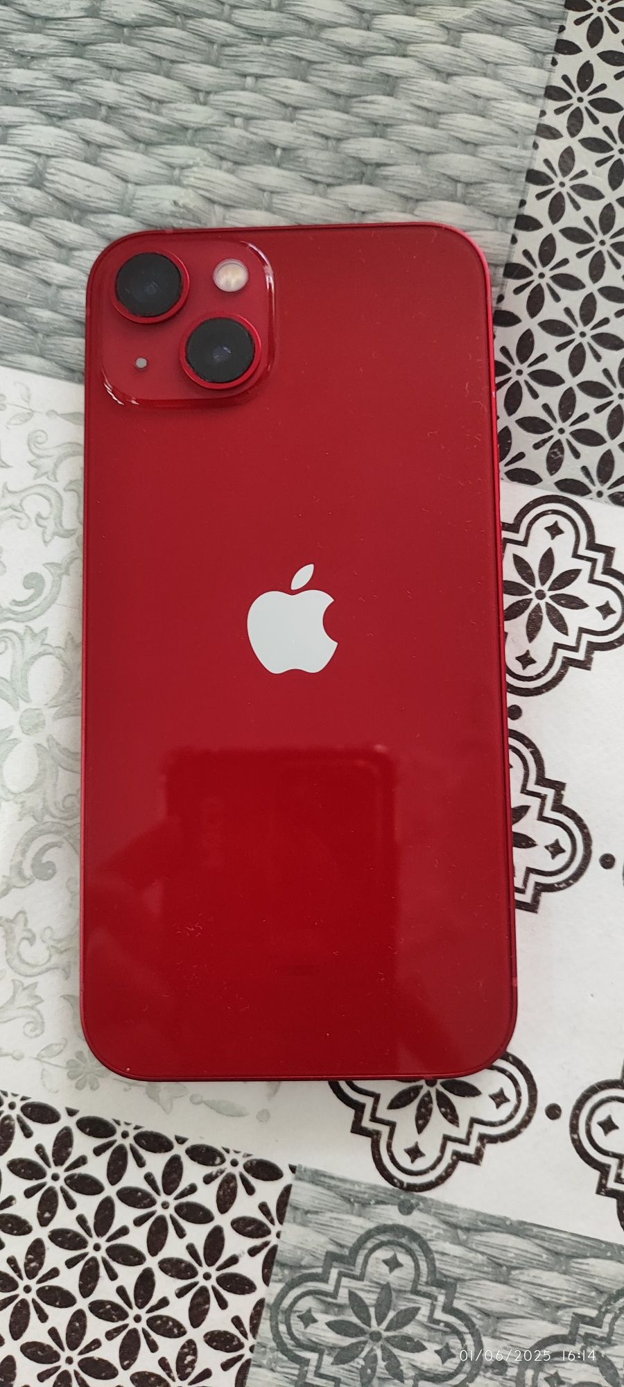 iPhone 13 128 gb red с гаранция 100% батерия