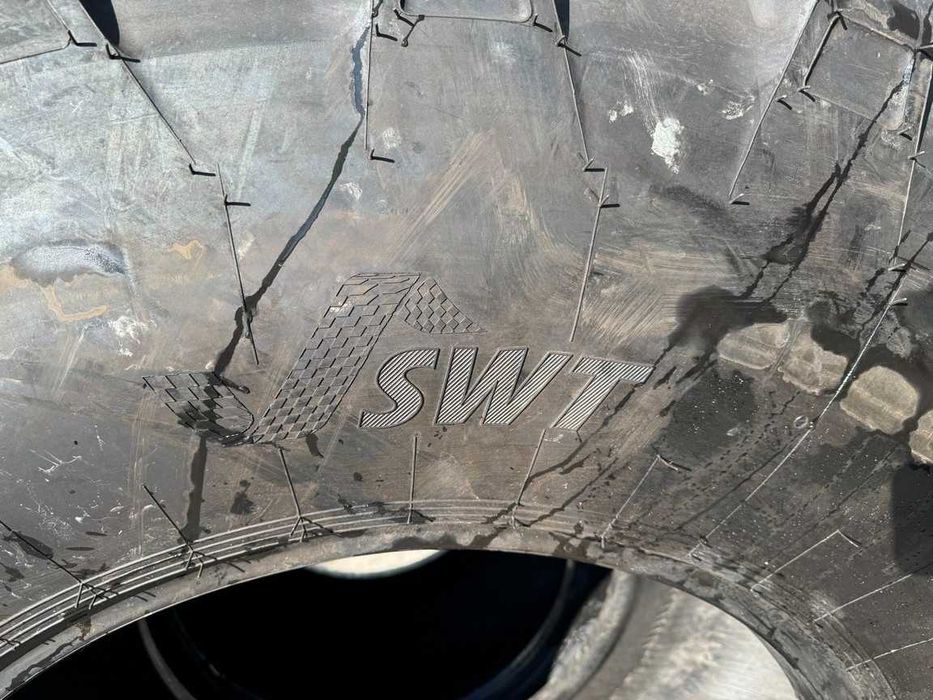 Cauciucuri 800/65R32 SPEEDWAYS de combina NEW HOLLAND