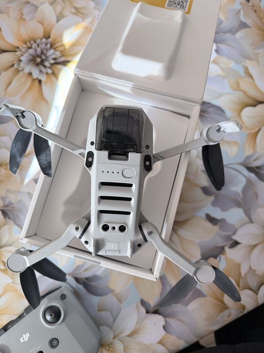 Dronă DJI Mini 4K – stare excelentă + garanție
