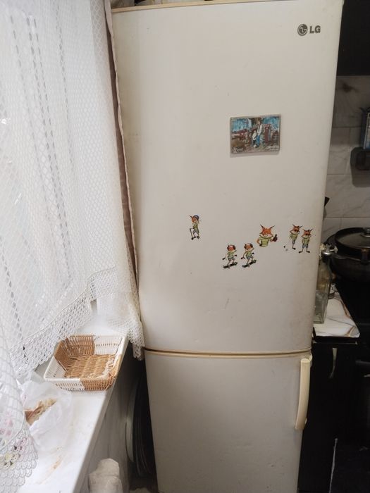 Продам холодильник