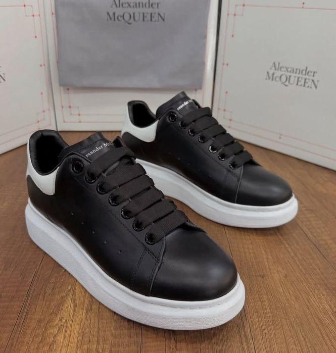 Нови модели Alexander McQueen