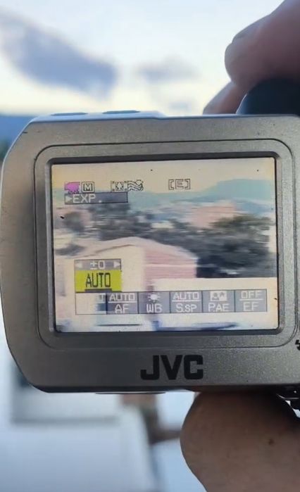 Cameră JVC  impecabilă sistem antiefracție