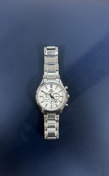 Продам оригинал Casio Edifice EFB-504JD-7ADR
Продам за 55 тыс !!! 
Обм