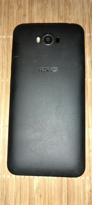 ASUS  Z010D zenfon max