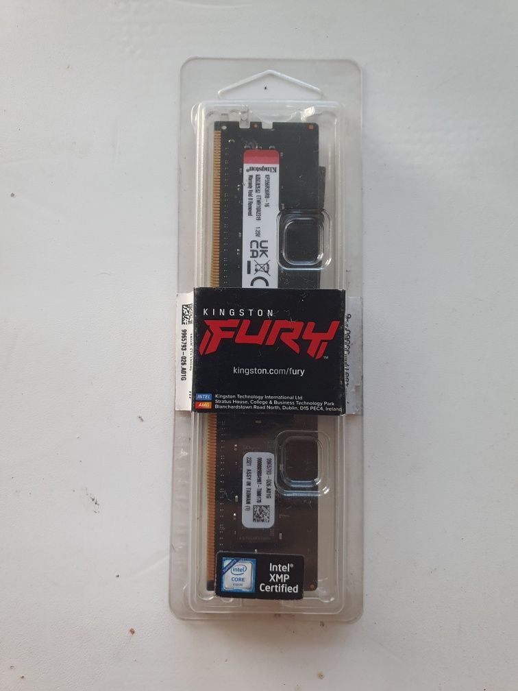 Оперативна память Kingston FURY 16GB DDR 5. 5600