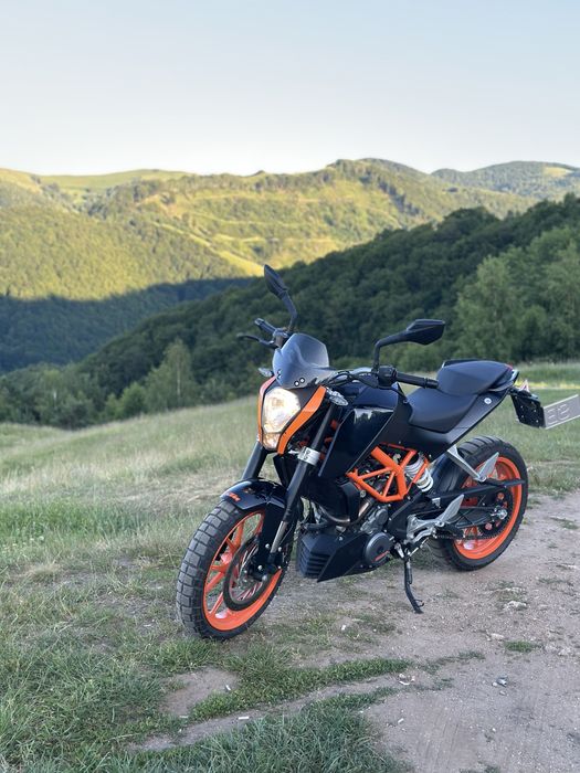 Ktm duke 390cc.