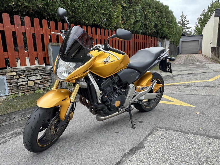 Honda hornet pc41