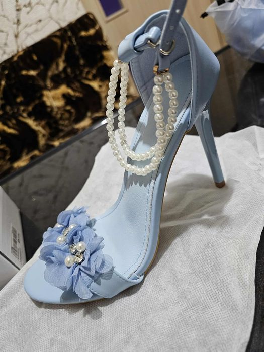 Рокля, чанта, обувки