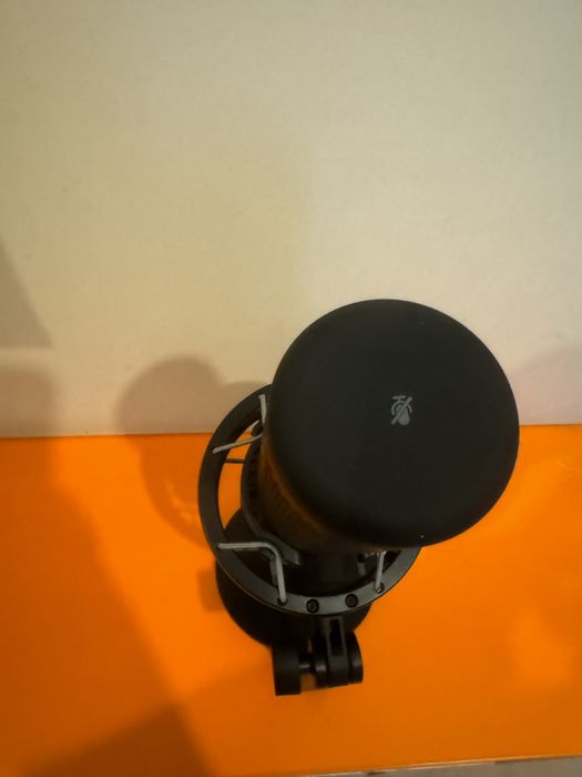 Продавам  HyperX QuadCast S микрофон - НОВ