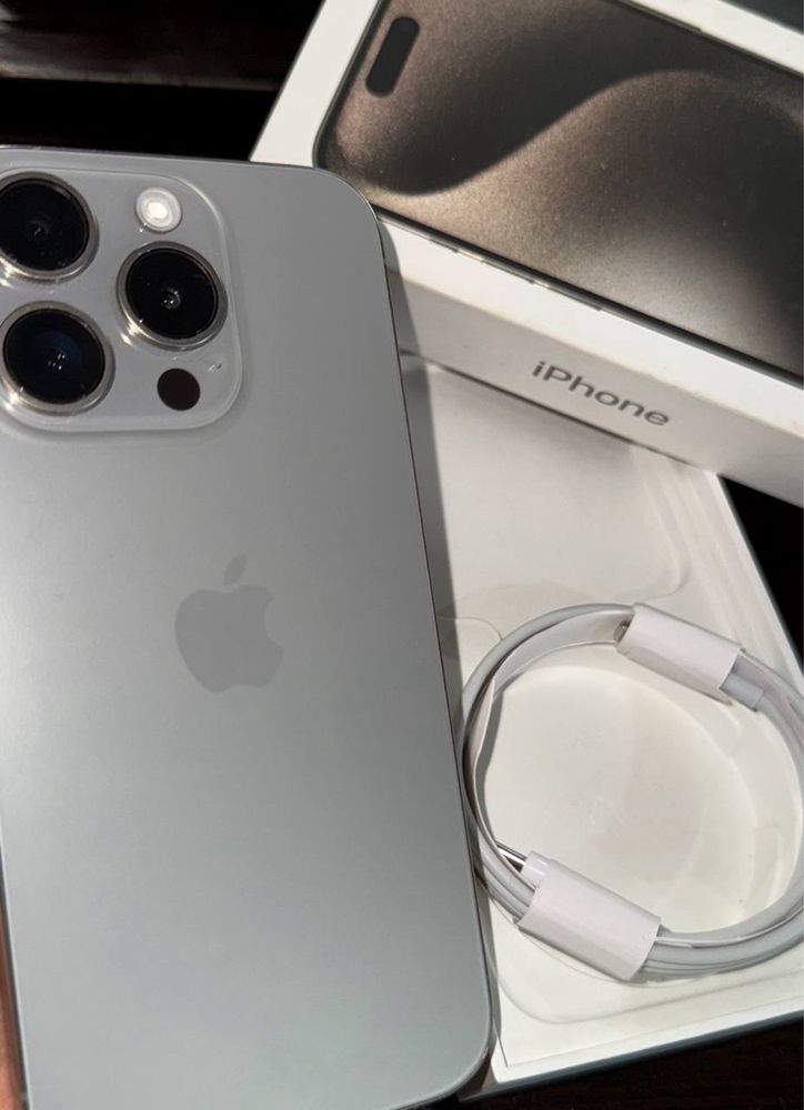 Iphone 15 Pro sotiladi. 128 gb, yomkosti 90