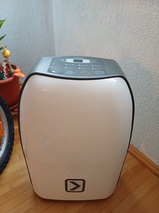 Dezumidificator casnic TROTEC TTK 40 E,