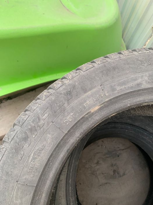 Шины зимние комплект