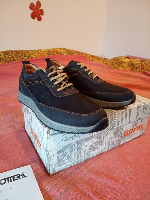 Adidasi piele Nabuc noi