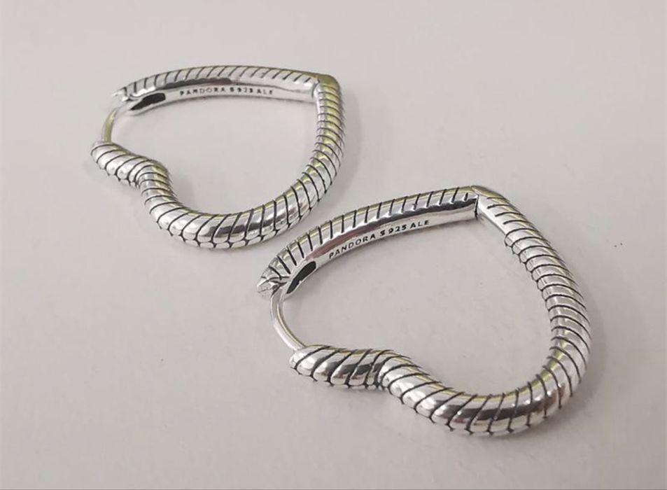 Pandora оригинални обеци сърца