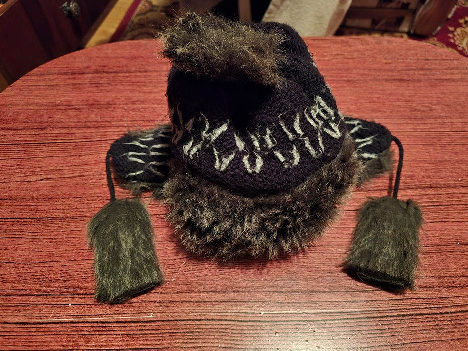 Caciula imblanita dama