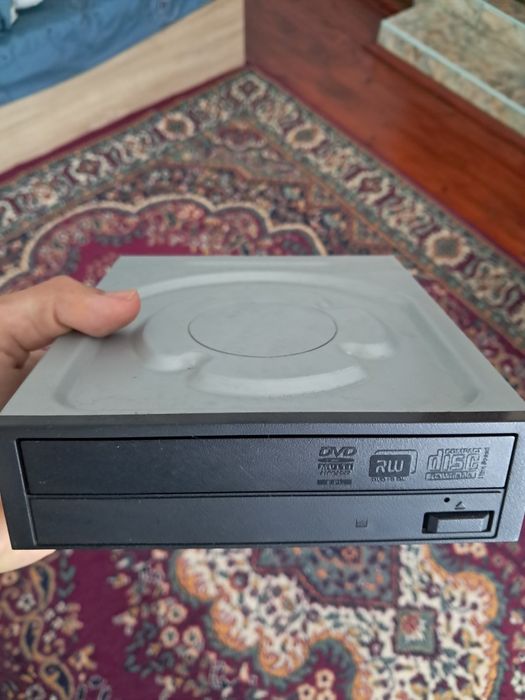 Boxe pc muzica plus cititor cd dvd (dati mesaj pe olx sau whatapp)