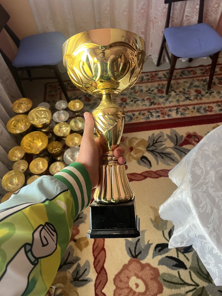 Cupe si Trofee câștigate la competitii columbofile