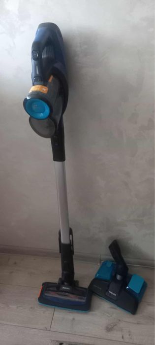Philips SpeedPro Aqua безжична прахусмукачка