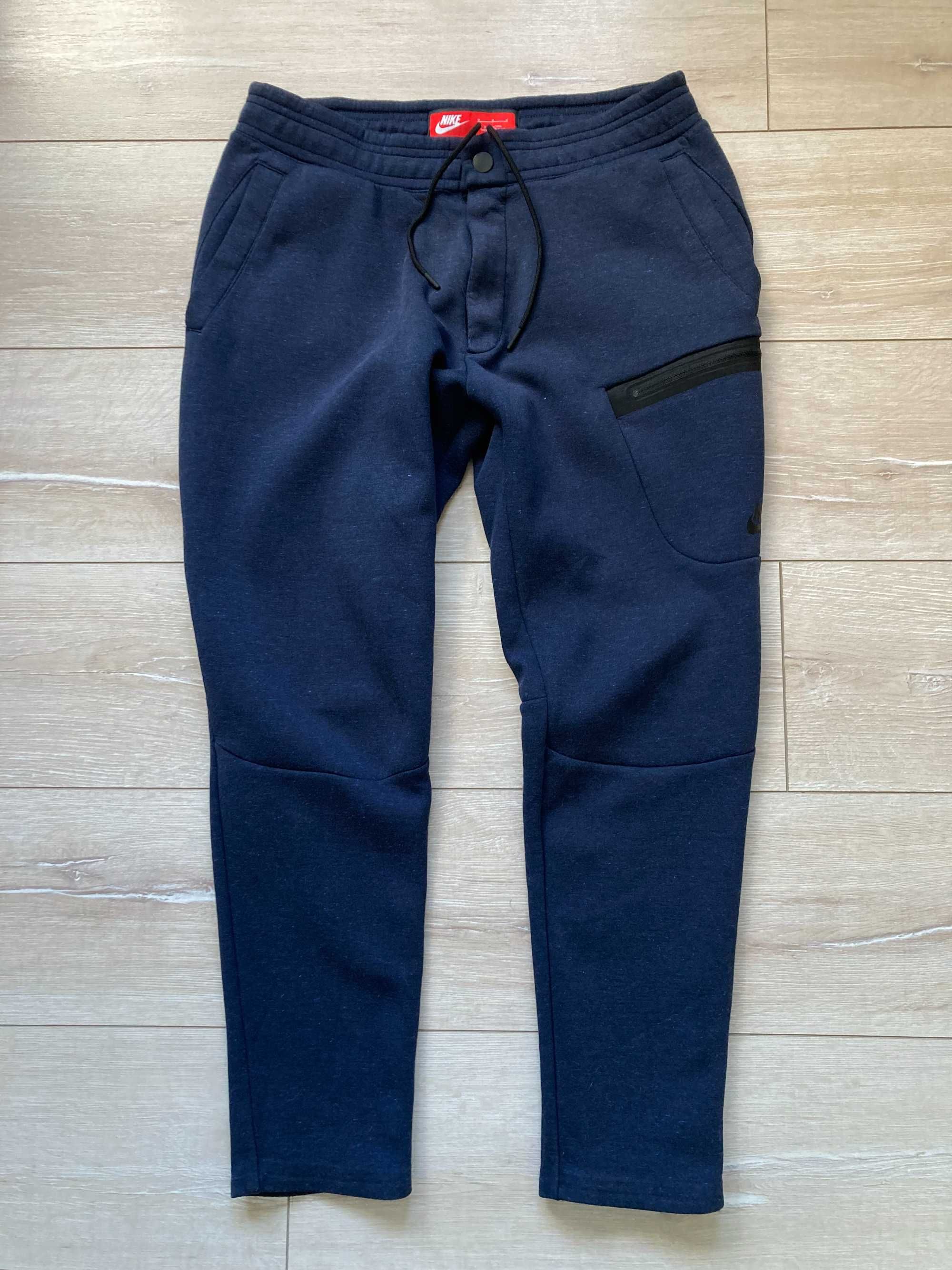 Найк Nike NSW Tech Fleece долнище долница размер М