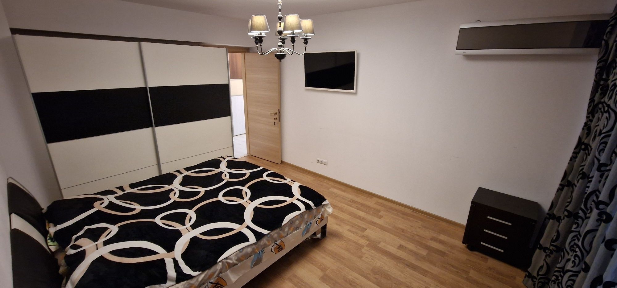 Apartament 87 mp 3 camere in complex Confort City