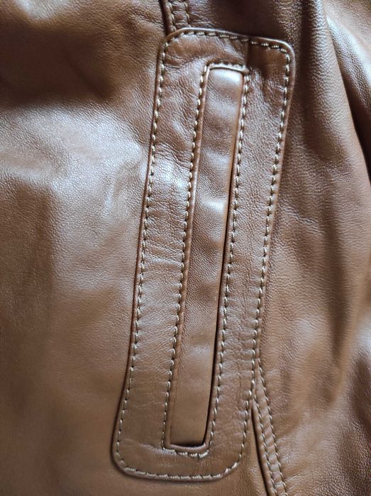 Мъжко кожено кафяво яке с плетена яка, почти ново, размер S, Hong Kong