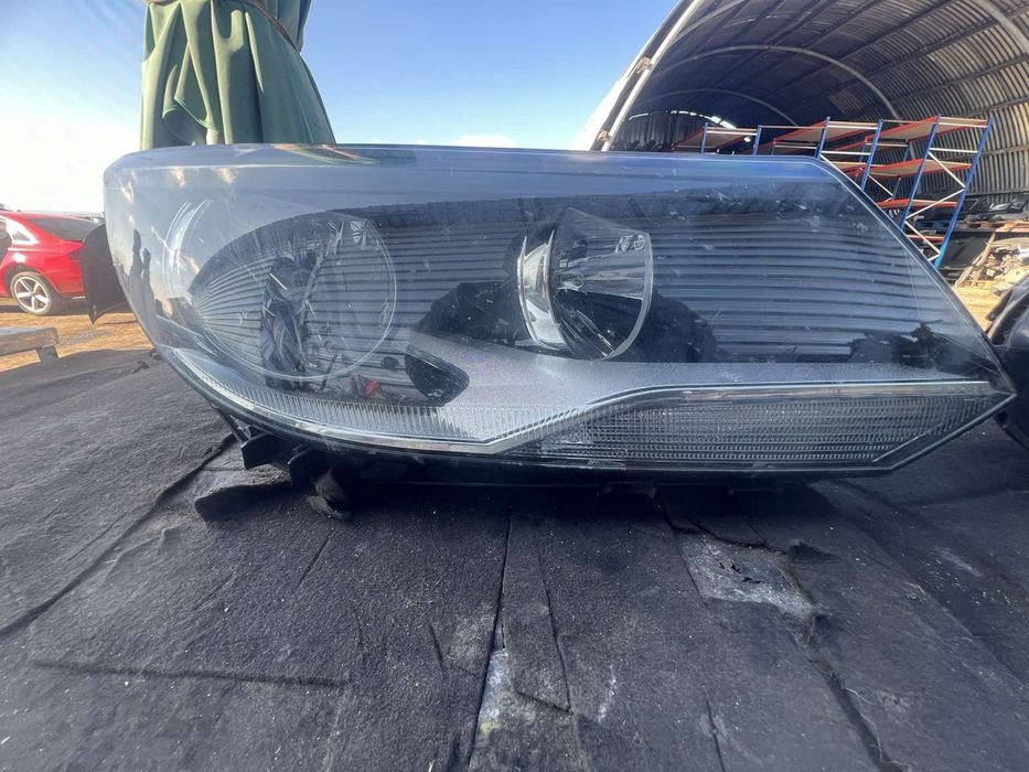 Оригинален Десен Ляв фар Volkswagen Tiguan I 2007-2015 с забележки