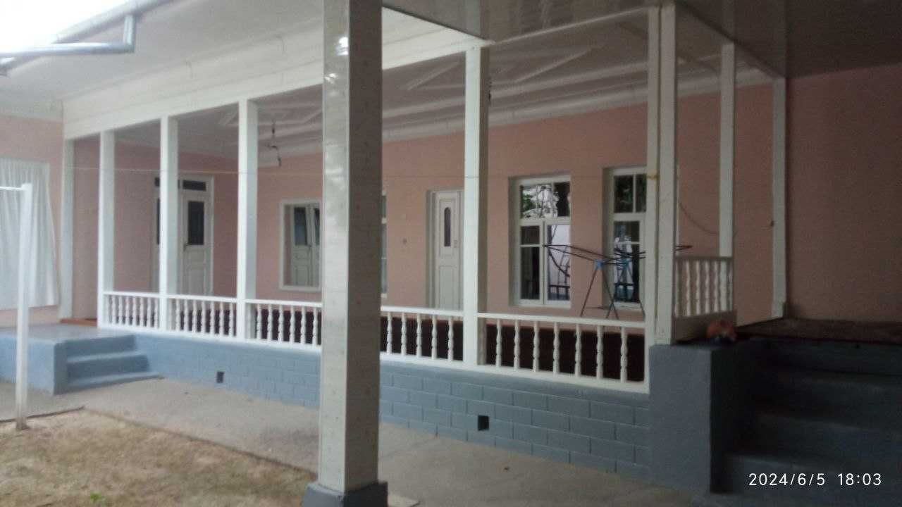 Ko`kchada 10 xonali hovli sotiladi holati yaxshi fayzli xonadon